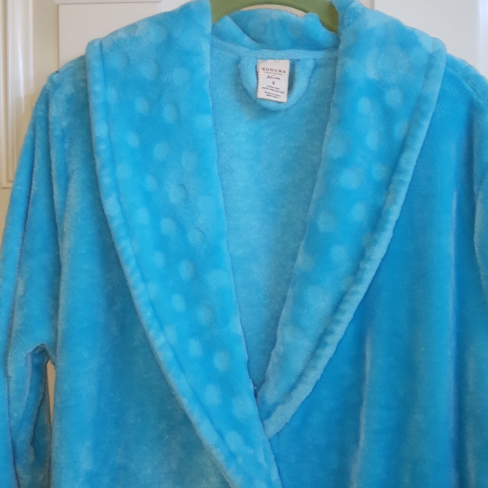 Bathrobe - Picture 8 of 12